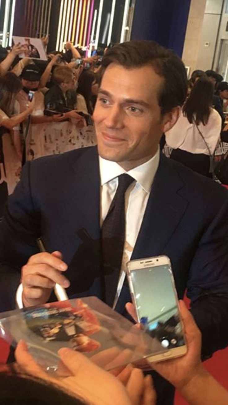 Henry Cavill